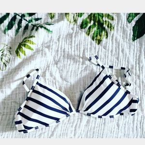 GARAGE Bralette Bikini Top